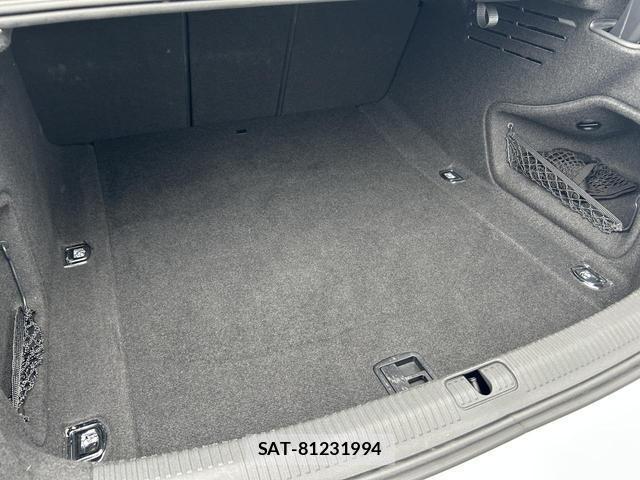 Audi A4 2023-05 7809251-15