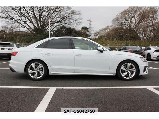 Audi A4 2021-03 7809499-19