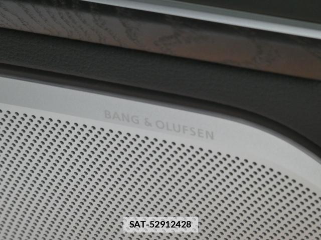 Audi A8 2021-10 7798476-12