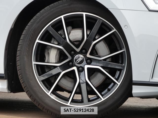 Audi A8 2021-10 7798476-5