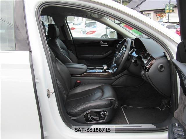 Audi A8 2012-03 7802667-14