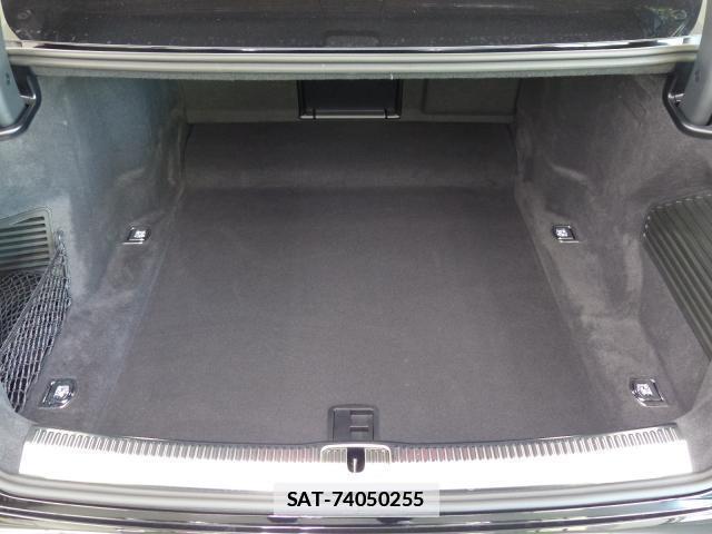 Audi A8 2024-08 7805488-18