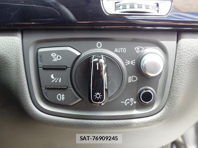 Audi A8 2015-09 7805498-10