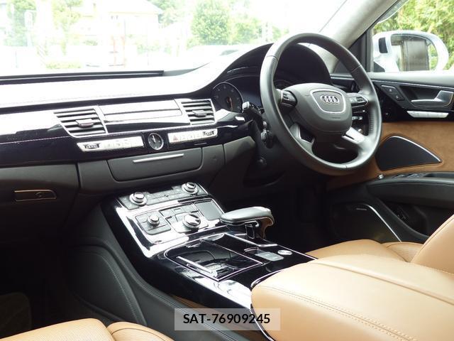Audi A8 2015-09 7805498-11
