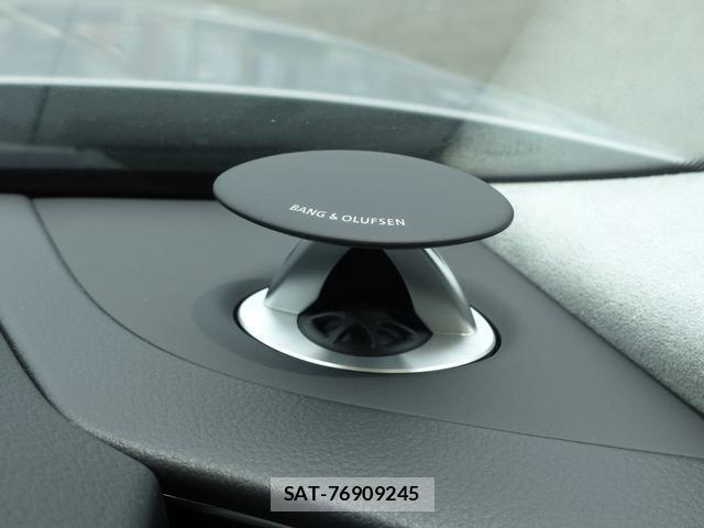Audi A8 2015-09 7805498-9
