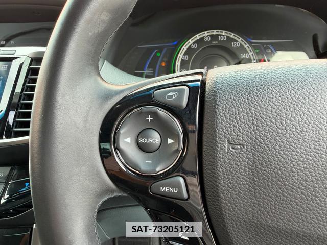 Honda ACCORD HYBRID 2017-08 7796975-18