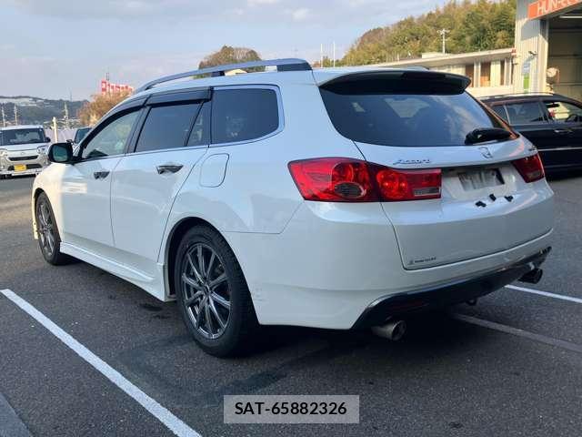 Honda ACCORD TOURER 2013-03 7794833-1