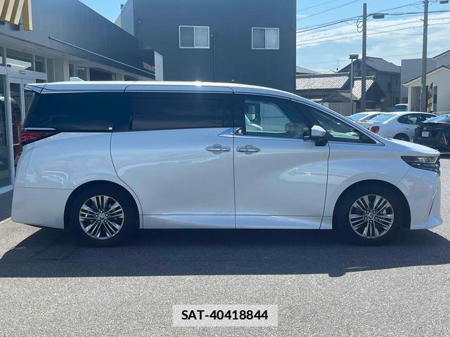Toyota ALPHARD HYBRID 2023-10 7794607-13