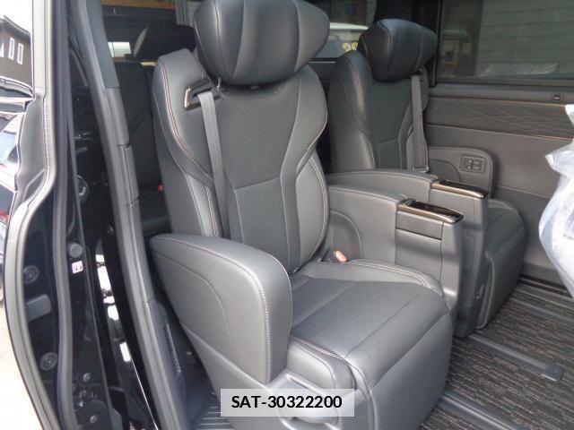 Toyota ALPHARD HYBRID 2026-06 7802041-11