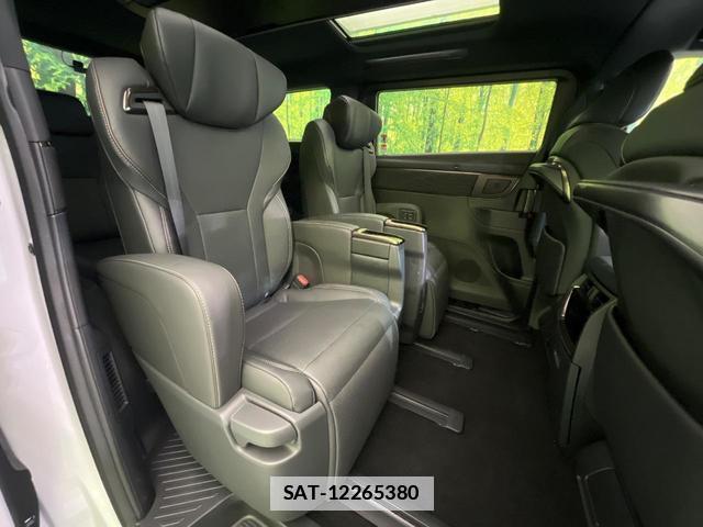 Toyota ALPHARD HYBRID 2024-11 7802482-8