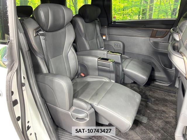 Toyota ALPHARD HYBRID 2024-01 7803977-8