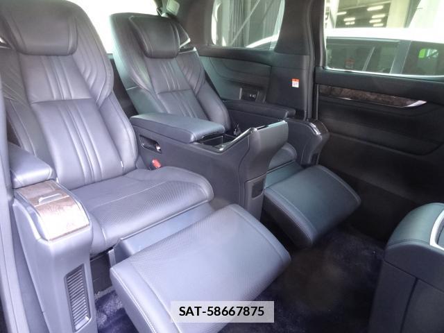 Toyota ALPHARD HYBRID 2023-04 7805214-3