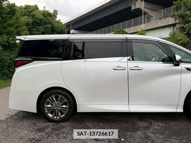 Toyota ALPHARD HYBRID 2024-06 7805989-13