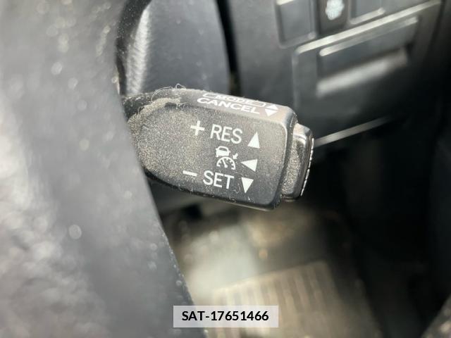 Toyota ALPHARD HYBRID 2017-09 7807957-11