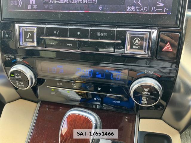 Toyota ALPHARD HYBRID 2017-09 7807957-16