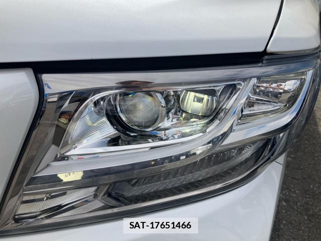 Toyota ALPHARD HYBRID 2017-09 7807957-3