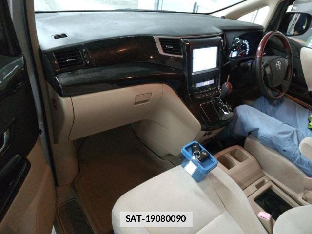 Toyota ALPHARD 2012-07 7796119-2
