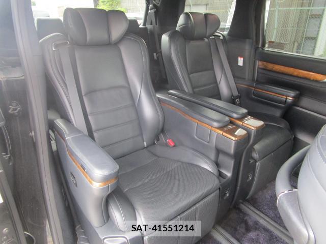 Toyota ALPHARD 2015-07 7796774-18