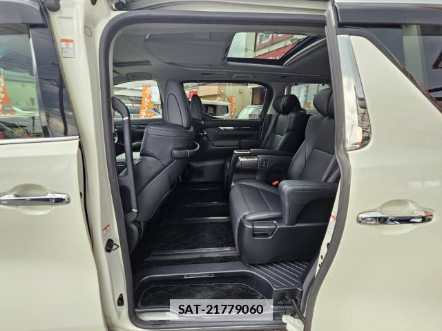 Toyota ALPHARD 2018 7800799-16