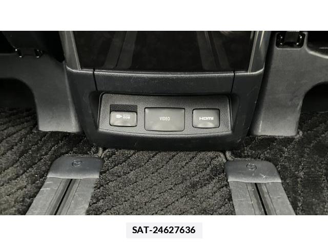 Toyota ALPHARD 2019-04 7803210-17