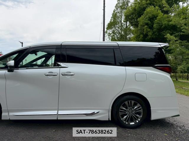 Toyota ALPHARD 2025-08 7805980-11