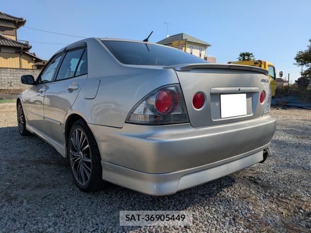Toyota ALTEZZA 2005-03 7797393-16