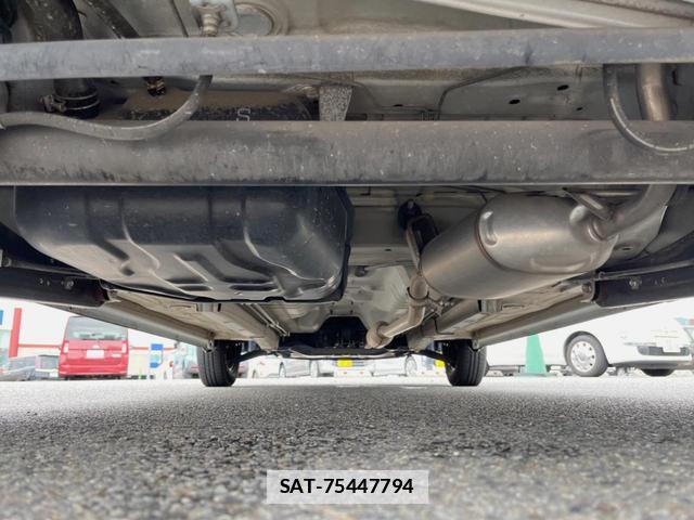 Suzuki ALTO 2011-10 7794244-18