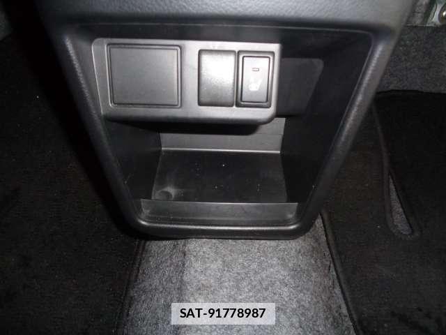 Suzuki ALTO 2017-06 7795261-17