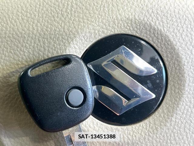 Suzuki ALTO 2011-09 7804558-4