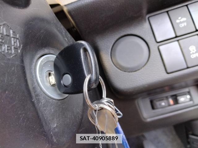 Suzuki ALTO 2019-04 7810274-11