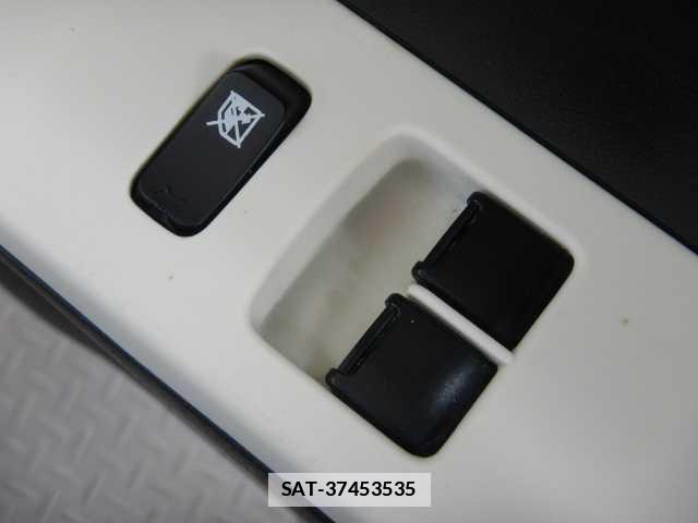 Suzuki ALTO 2017-07 7810819-11