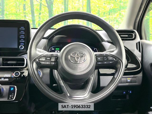 Toyota AQUA 2023-03 7793102-11