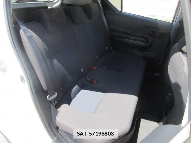 Toyota AQUA 2021-03 7793377-14