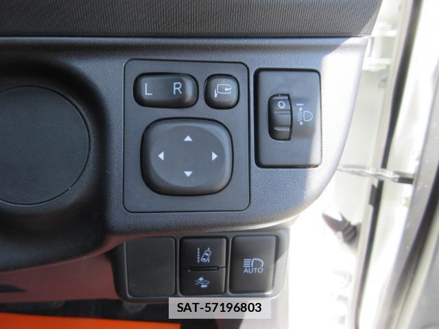 Toyota AQUA 2021-03 7793377-18