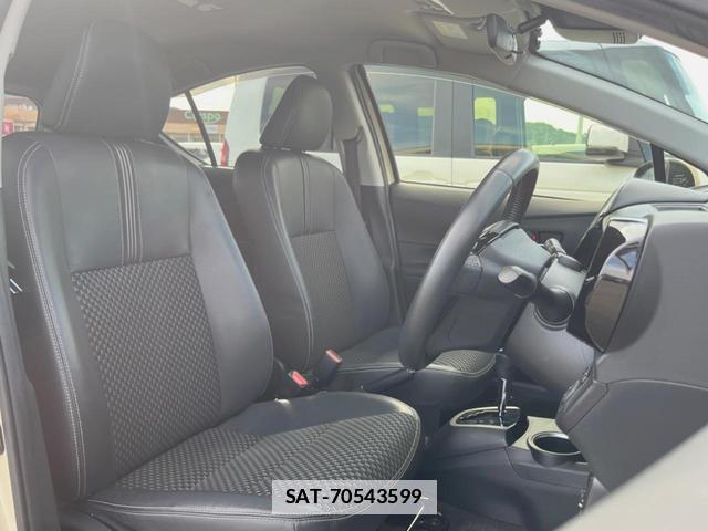 Toyota AQUA 2018-07 7794238-9