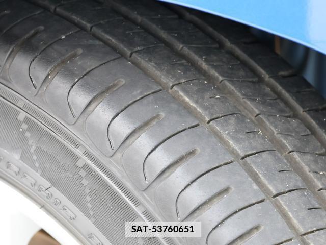 Toyota AQUA 2012-04 7794317-12