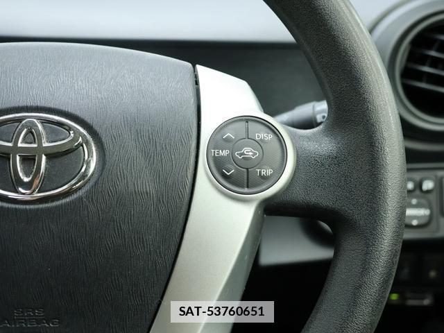 Toyota AQUA 2012-04 7794317-19