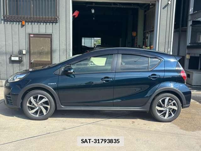 Toyota AQUA 2018-08 7794506-10