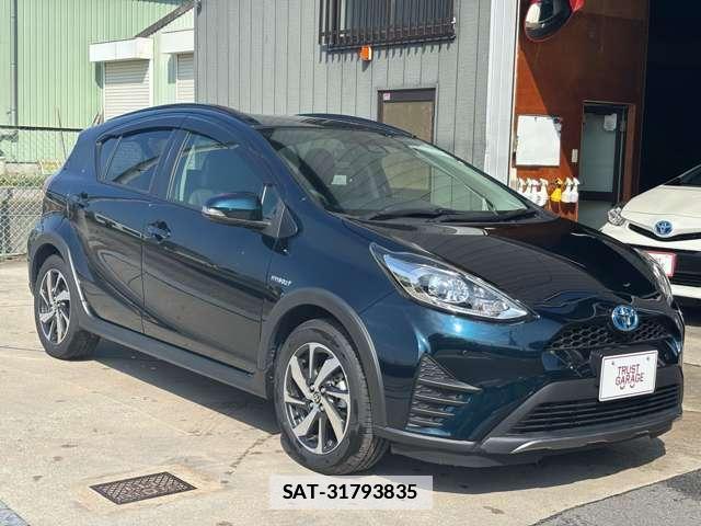 Toyota AQUA 2018-08 7794506-11