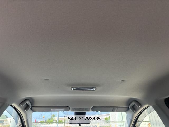 Toyota AQUA 2018-08 7794506-16