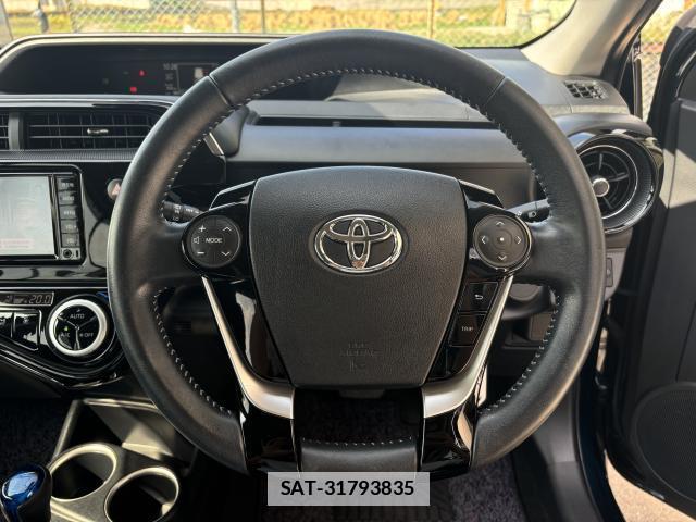 Toyota AQUA 2018-08 7794506-17