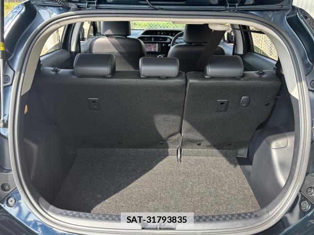 Toyota AQUA 2018-08 7794506-18