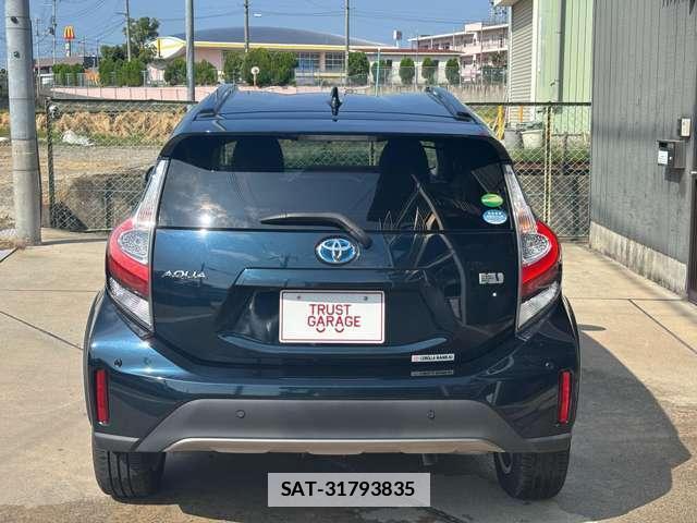 Toyota AQUA 2018-08 7794506-6