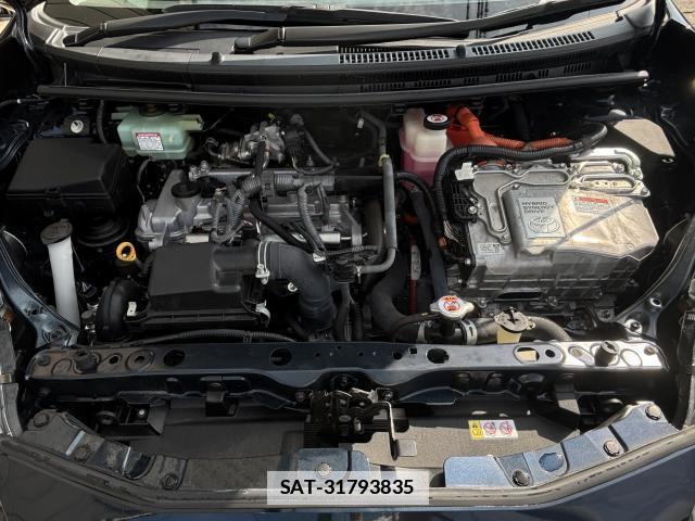 Toyota AQUA 2018-08 7794506-7
