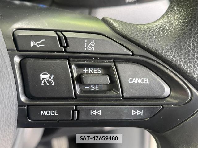 Toyota AQUA 2021-09 7794536-4