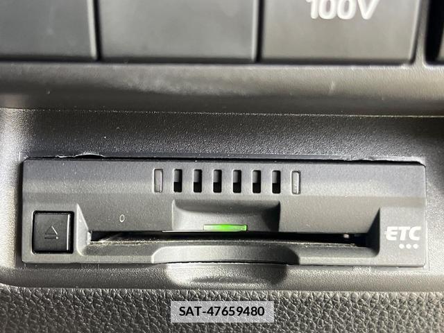 Toyota AQUA 2021-09 7794536-5