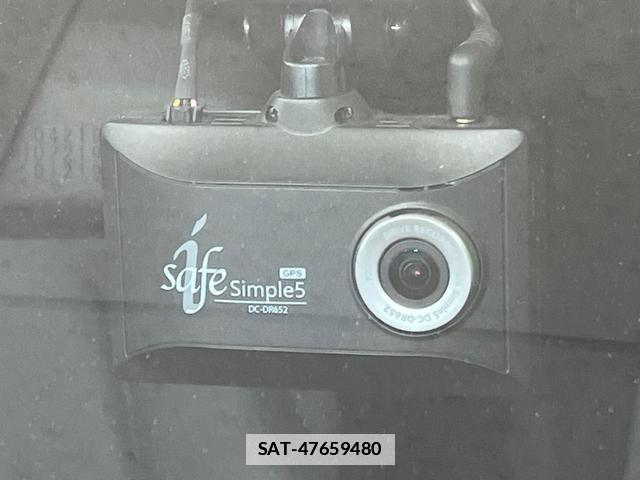 Toyota AQUA 2021-09 7794536-6