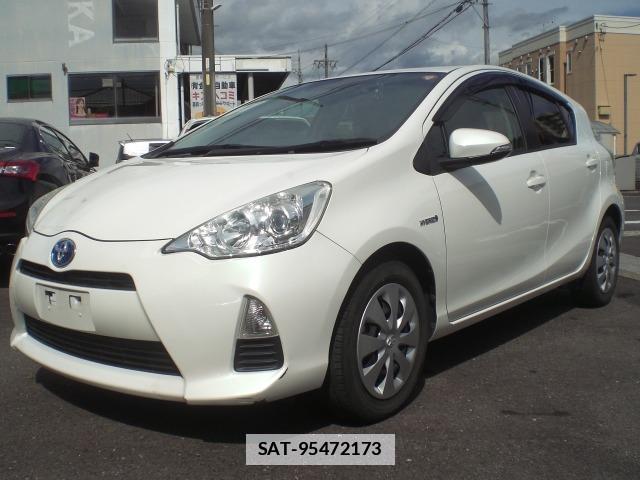 Toyota AQUA 2012-07 7795191-0