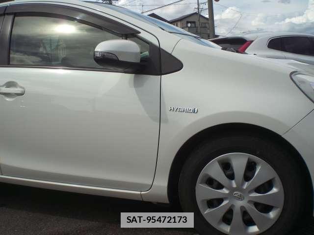 Toyota AQUA 2012-07 7795191-10