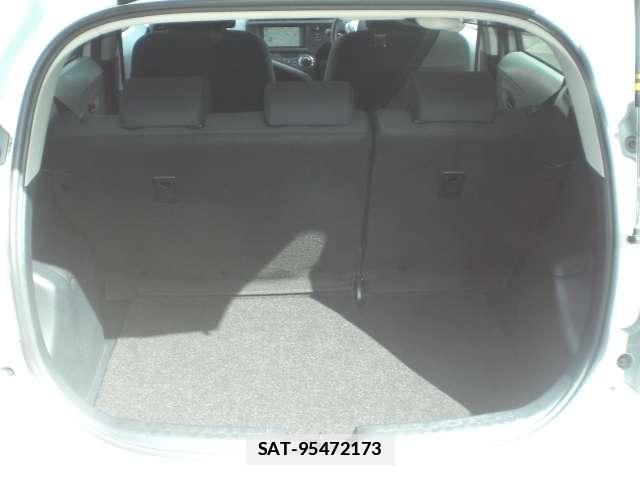Toyota AQUA 2012-07 7795191-17